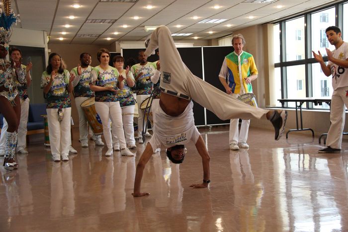 Démonstration de batucadas et de capoeira © Ville de Chaville - Agrandir l'image, .JPG 339Ko (fenêtre modale)