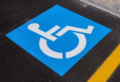 Stationnement pour les personnes à mobilité réduite
