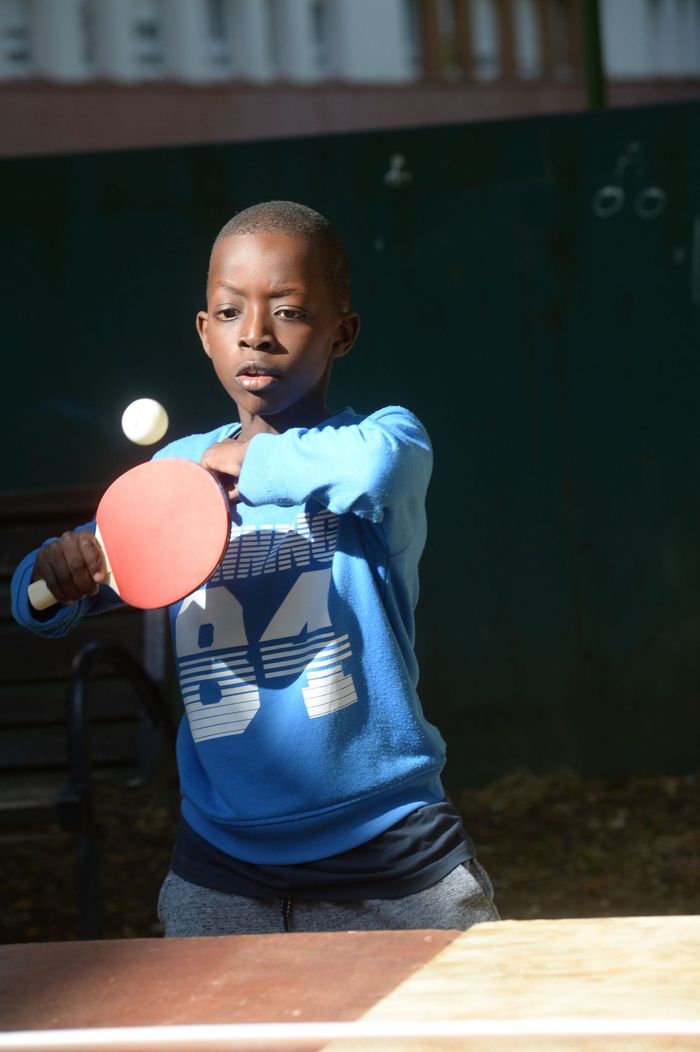 Initiation au ping-pong © Thierry Gougenot - Agrandir l'image, .JPG 154Ko (fenêtre modale)