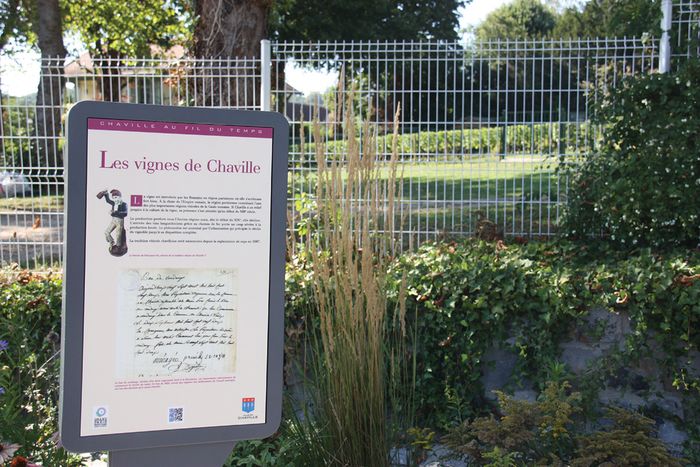 Borne n°8 : les vignes de Chaville - Agrandir l'image, . 0octets (fenêtre modale)